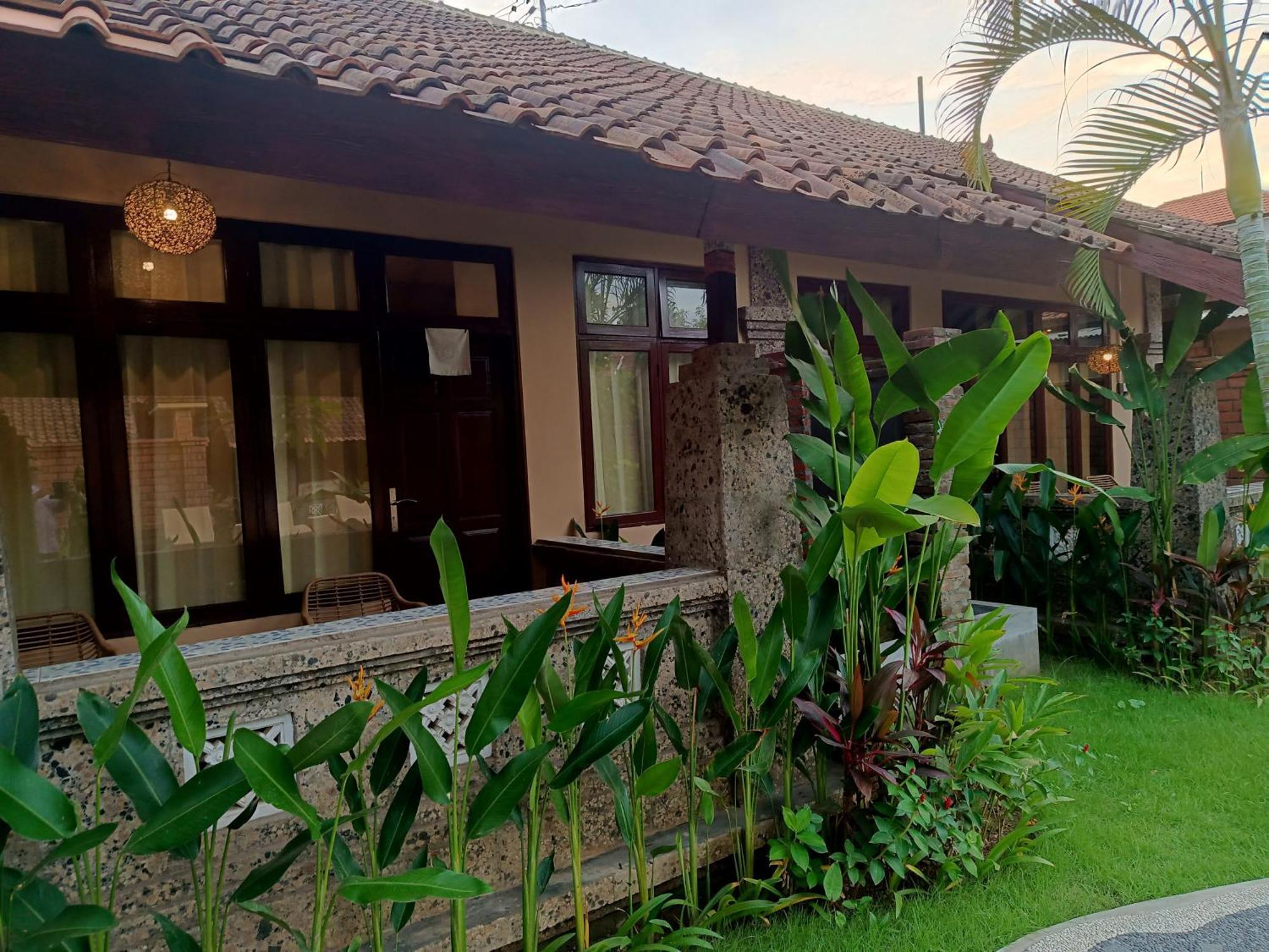 Mahe Garden Inn And Villas By Kamara Kuta  Phòng bức ảnh